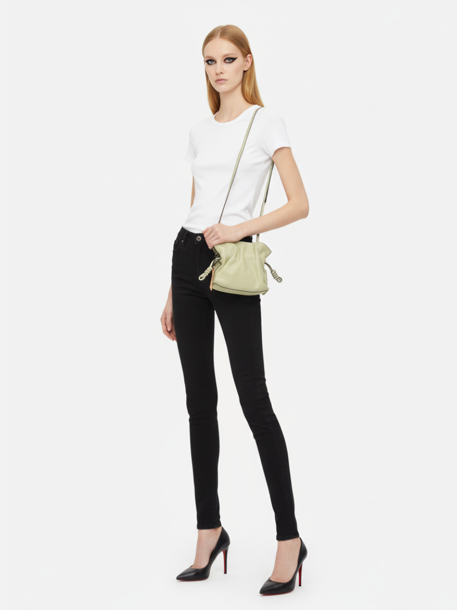 Bolsa Tiracolo Bucket em Couro Menta
